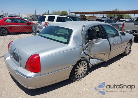 2004 Lincoln Town Car Signature from USA, damaged, VIN 1LNHM81W64Y678182